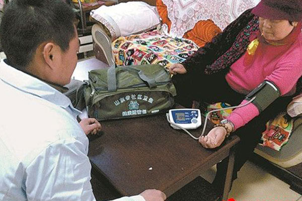 ����һ�w�C(j��)���񽡿��w�z����(w��)�F(xi��n)������Ӱ�����