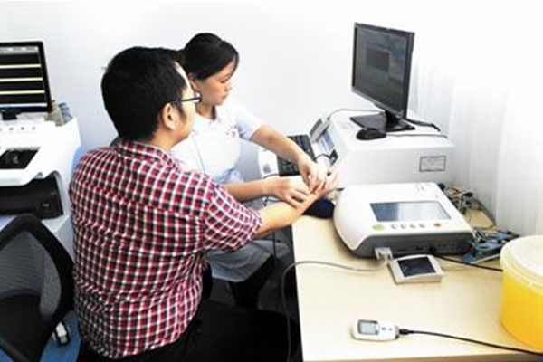 ����һ�w�C(j��)�������T(m��n)���c�YԴ����